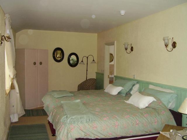 Glenboy Country Accommodation Oldcastle Экстерьер фото